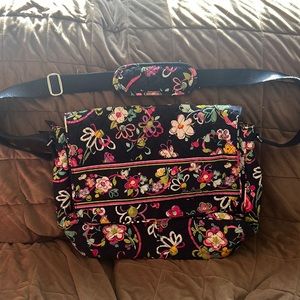 Vera Bradley Messenger Bag. Large tote front closure. Adjustable strap